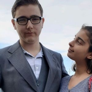 Meet your Posher, Elayne